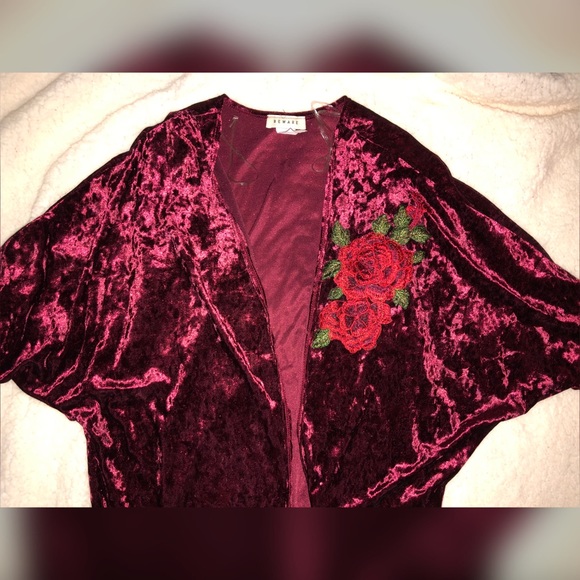 Velour cover up/kimono - Picture 2 of 4
